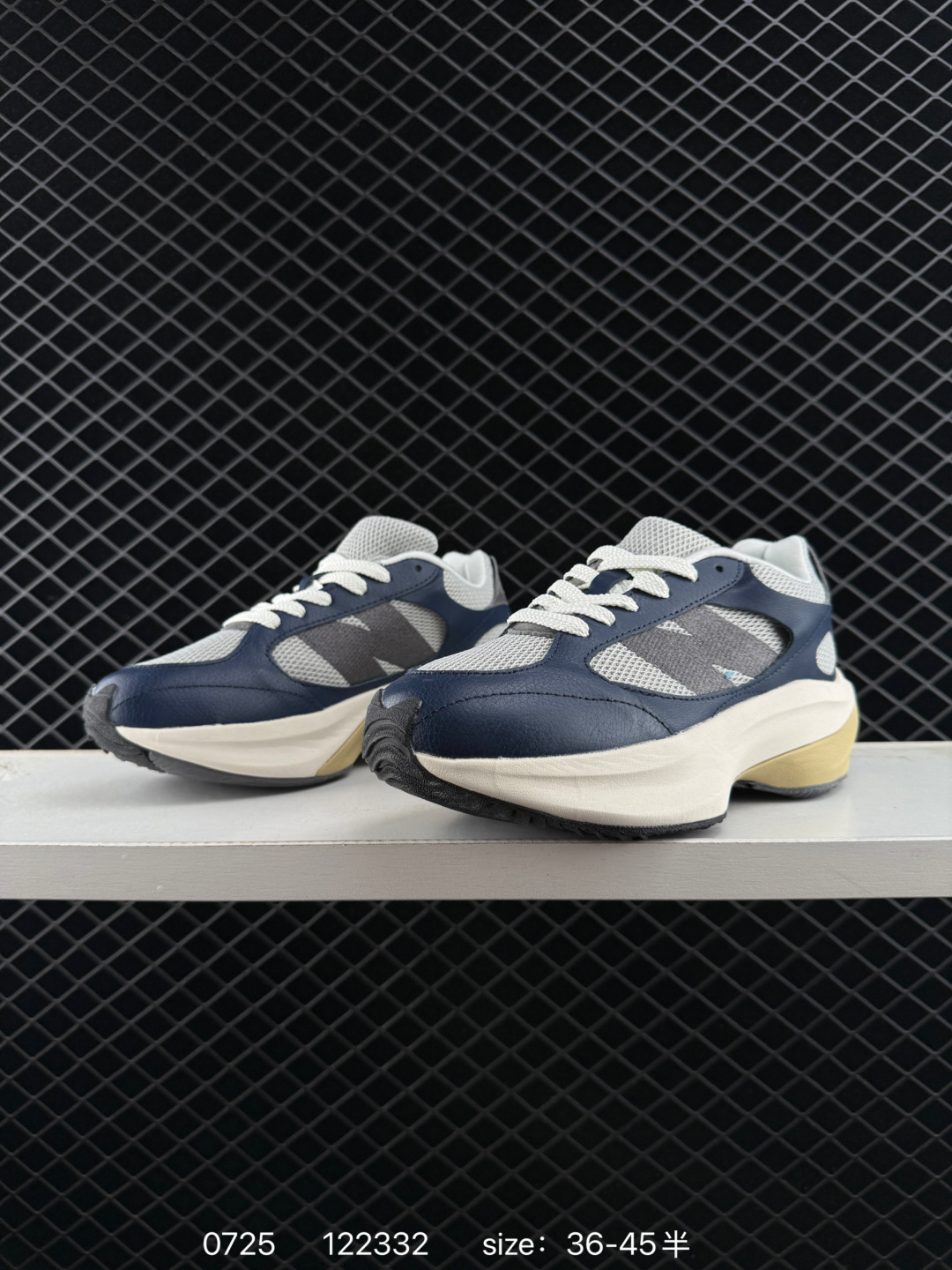 New Balance Warped Runner UWRPOMOB